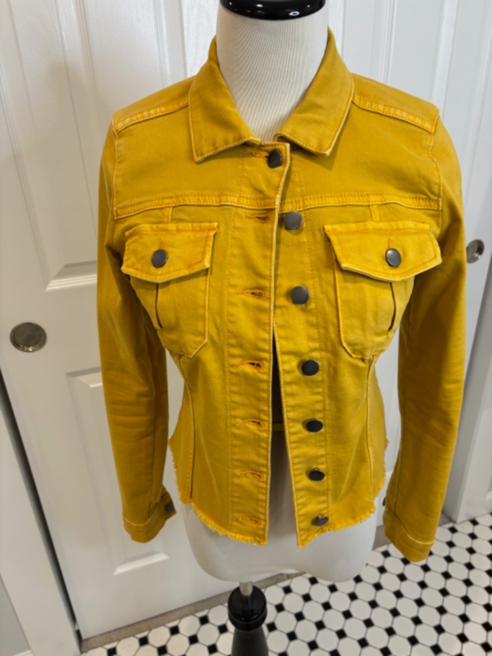 KUT FROM THE CLOTH JEAN JACKET.  SIZE XSMALL